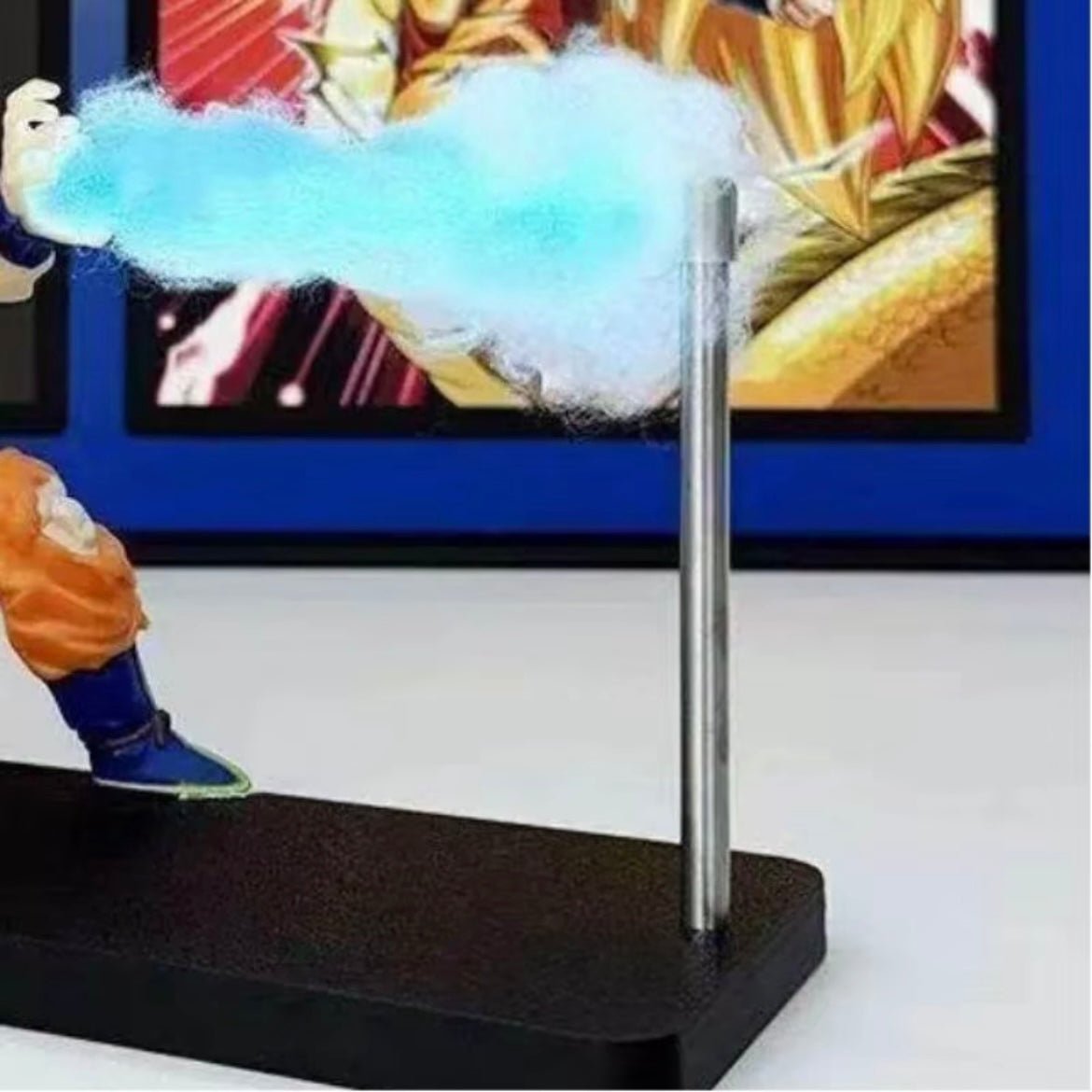 Lampara Goku  magnética: luz flotante con estilo futurista